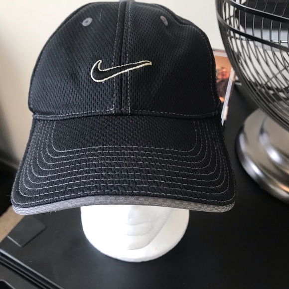Nike sportswear baseball cap hat